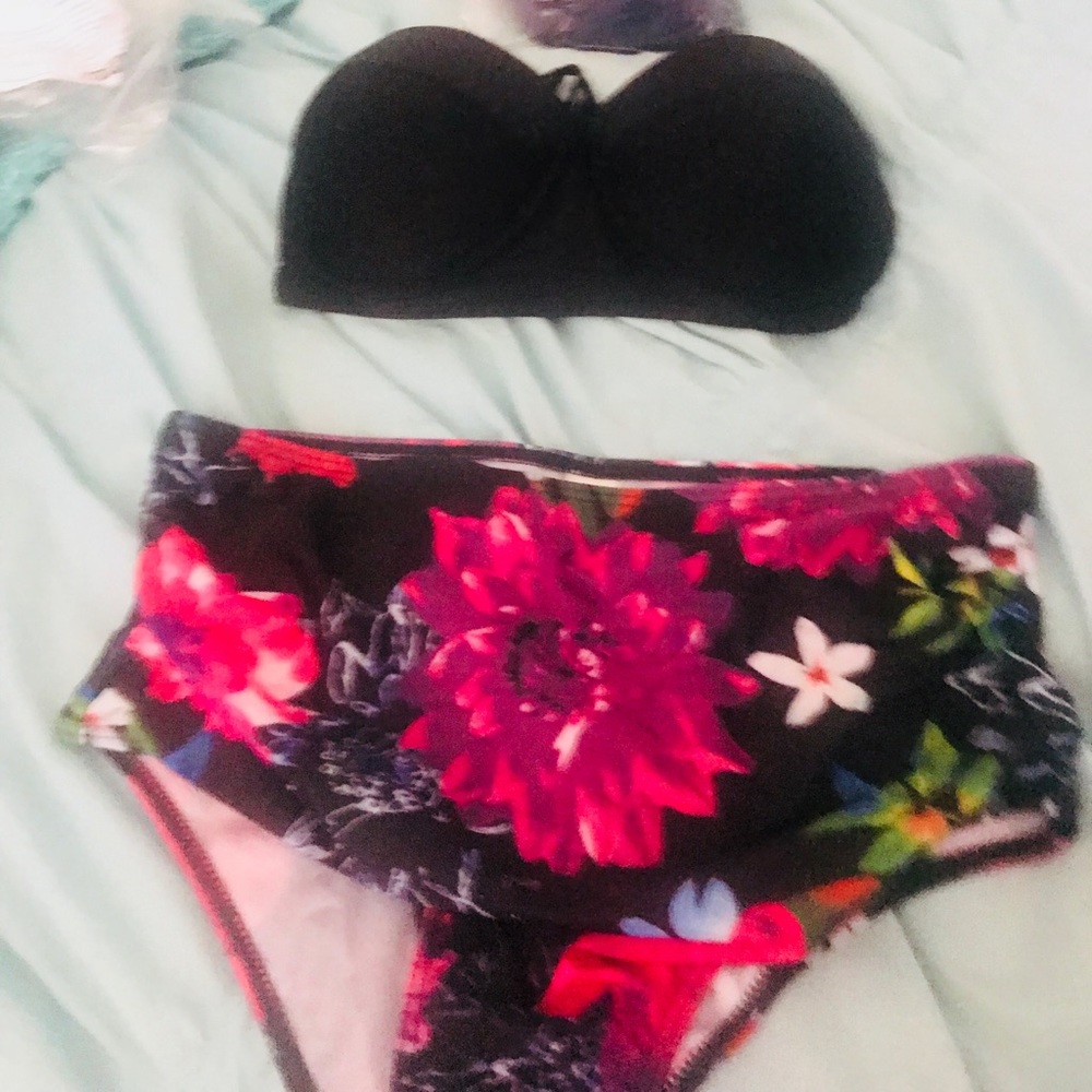 Brand new Bathing suit !